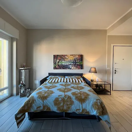 Διαμέρισμα Garibaldi 46 *