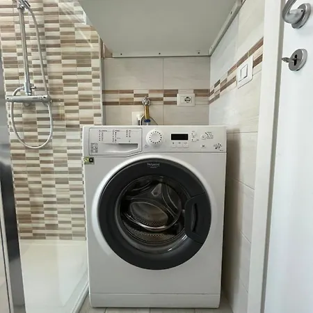 Διαμέρισμα Garibaldi 46 *